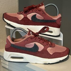 Nike Women's Athletic Shoes in Red and Black